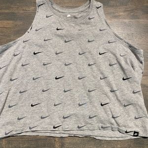 Nike crop